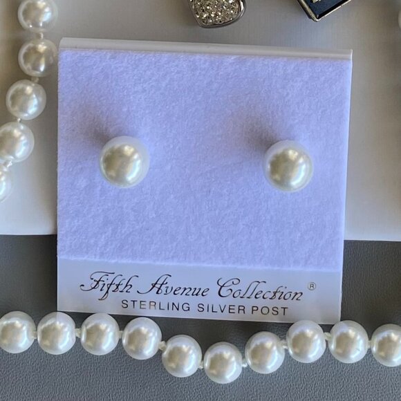 FAC White Faux Pearl Necklace Bracelet & Earrings Set - Picture 6 of 9